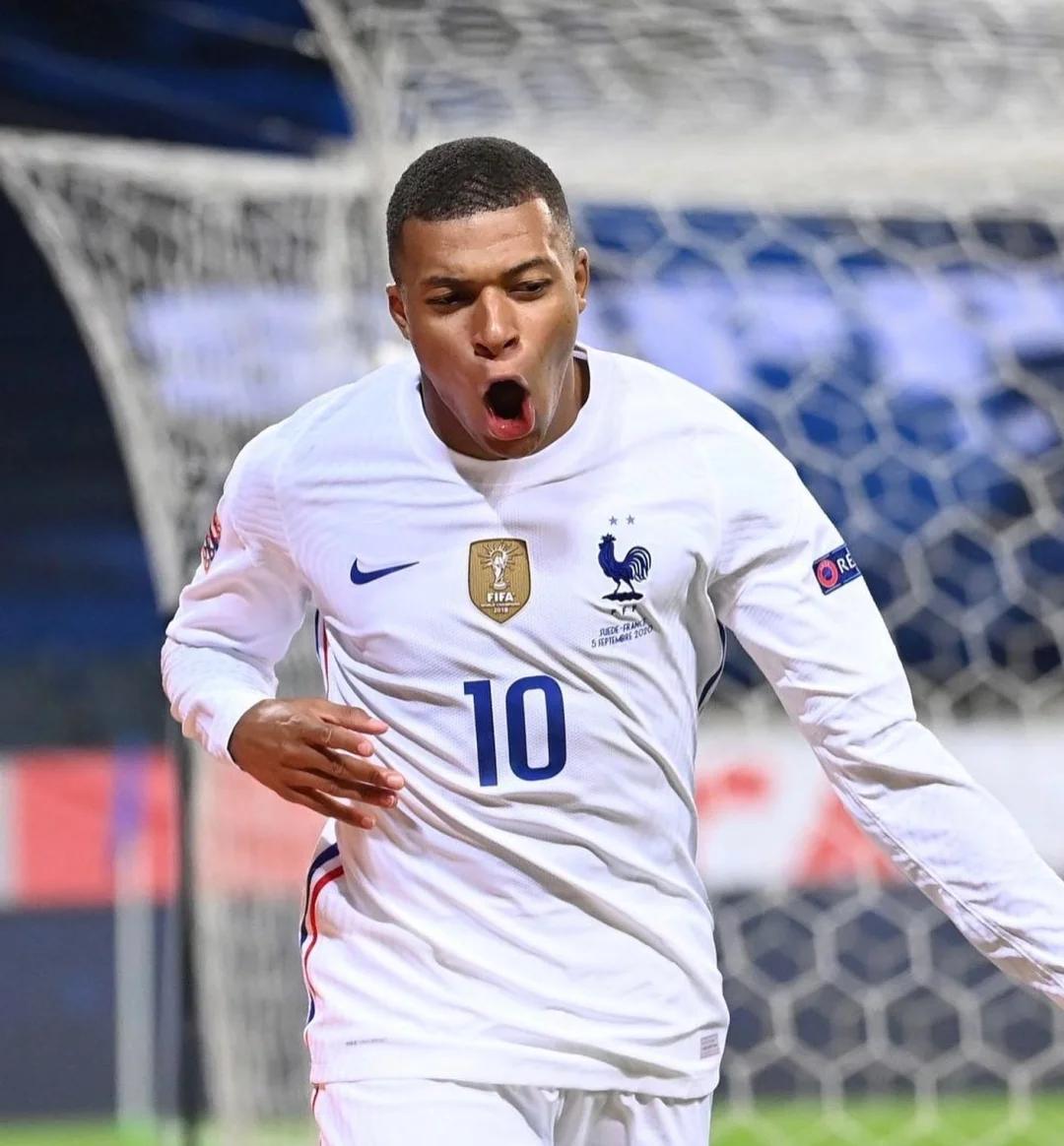 赛季首次缺阵！76人核心马克西今日因病缺战步行者（因病缺席步行者之战，76人核心马克西迎来赛季首次缺阵）