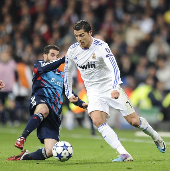 欧冠周最佳球员评选：奥斯梅恩、福登、梅里诺、福布斯（欧冠本周最佳球员候选名单：奥斯梅恩、福登、梅里诺、福布斯）